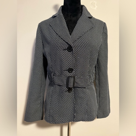 Sweet Suit Jackets & Blazers - EUC Sweet Suit Black and White Square Patterned Blazer Adjustable Belt size 12